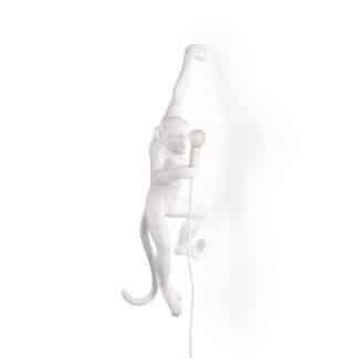 Seletti lampada scimmia appesa mano sinistra resina di colore bianco