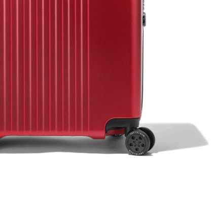Montblanc trolley My #4810 trolley red in policarbonato con quattro ruote inserti in pelle particolare della ruota