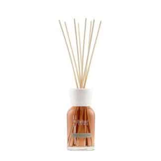 diffusore a bastoncini millefiori fragranza incense & blond woods da 250 ml