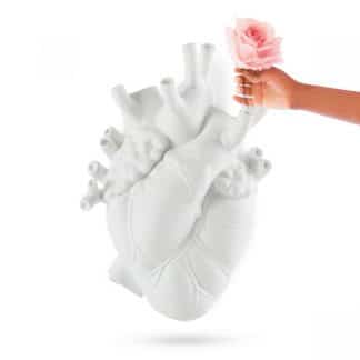 Seletti Love in Blom Giant cuore in porcellana bianca gigante vista frontale con rosa