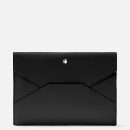 Montblanc Sartorial Pouch in pelle Saffiano di colore nero. L’accessorio può essere fissato a borse grandi, portadocumenti e tote bag, offrendo così diversi modi di personalizzazione.