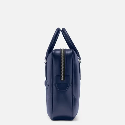 Montblanc borsa in pelle Meisterstuck, colore ink blu vista di profilo.