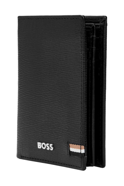 Hugo Boss Iconic portacarte a tre ante in pelle goffrata colore nero, visto in verticale